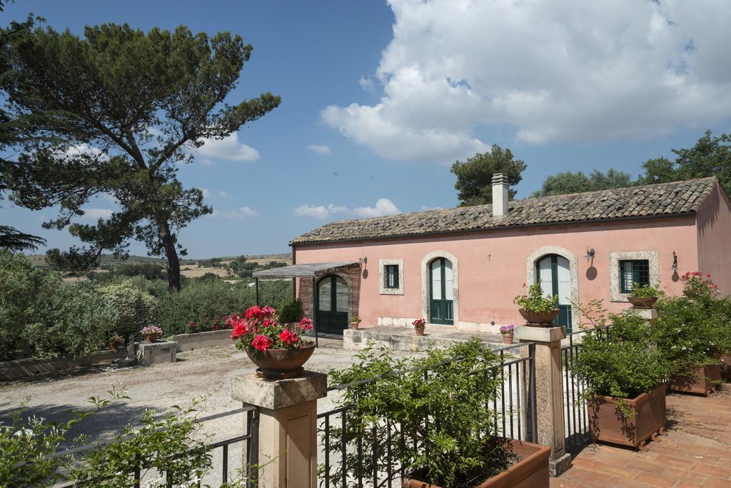Borgo Degli Ulivi *
